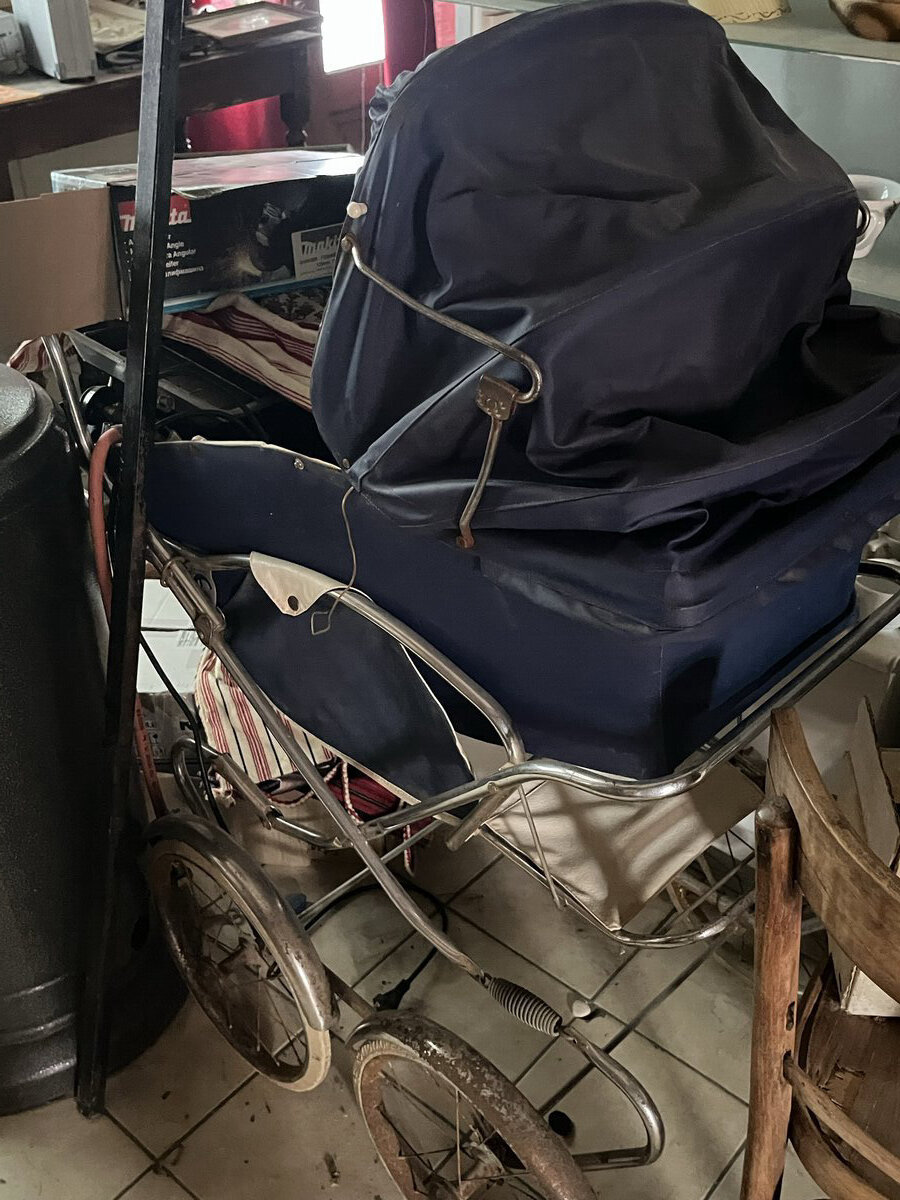 Καρότσι μωρού. Ρετρό